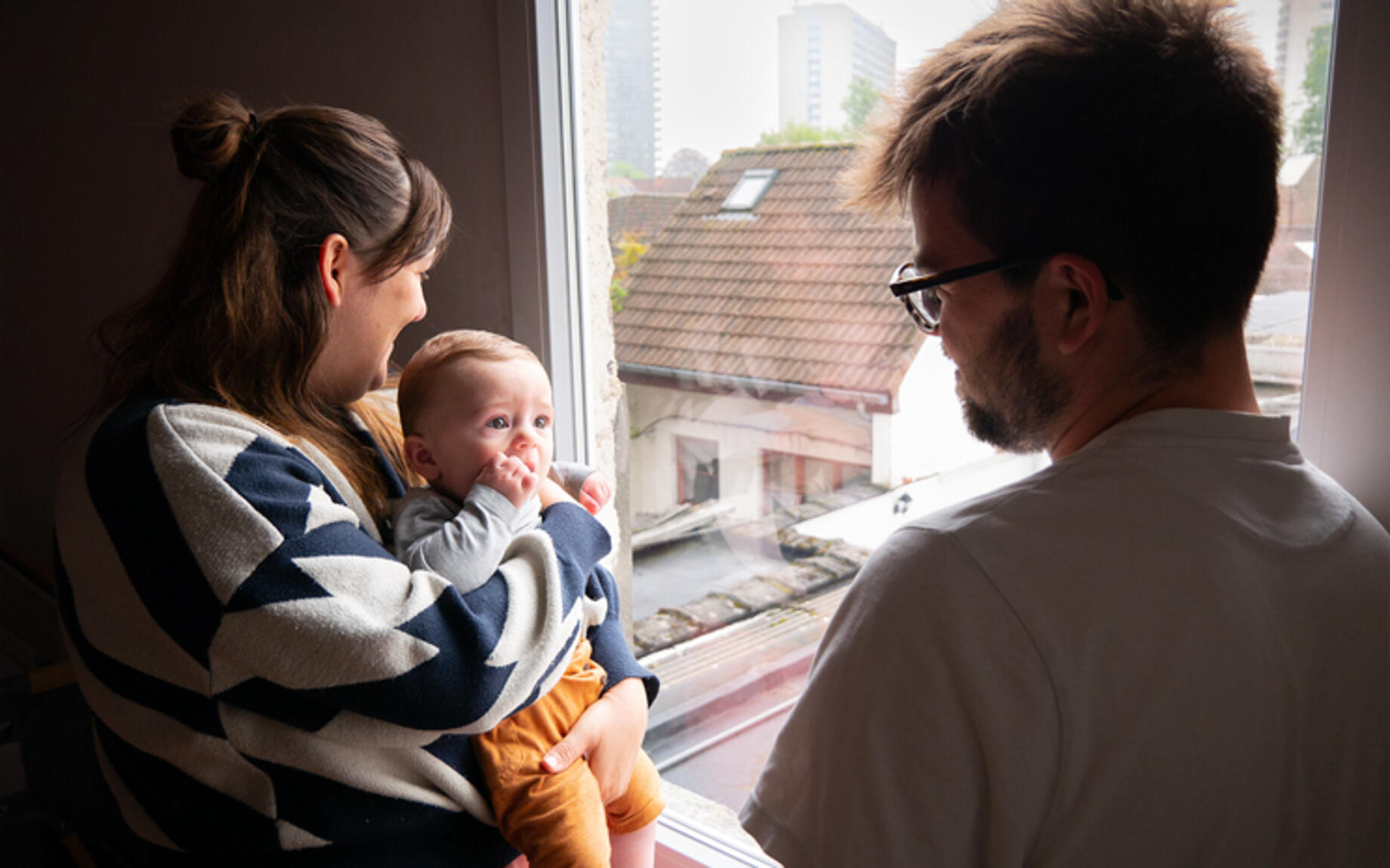 Koppel met baby uit Gent in hun gerenoveerd huis