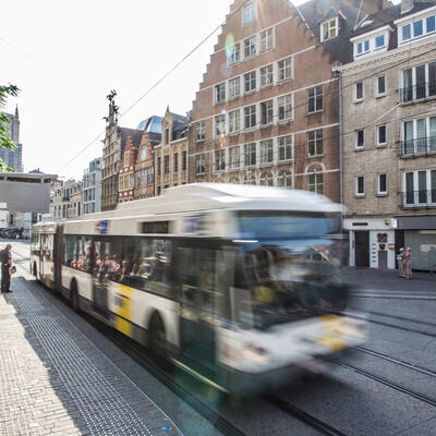 De lijn bus