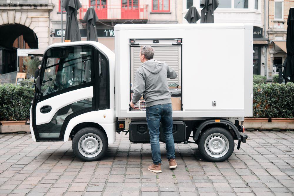 Klein elektrisch voertuig voor emissievrij transport