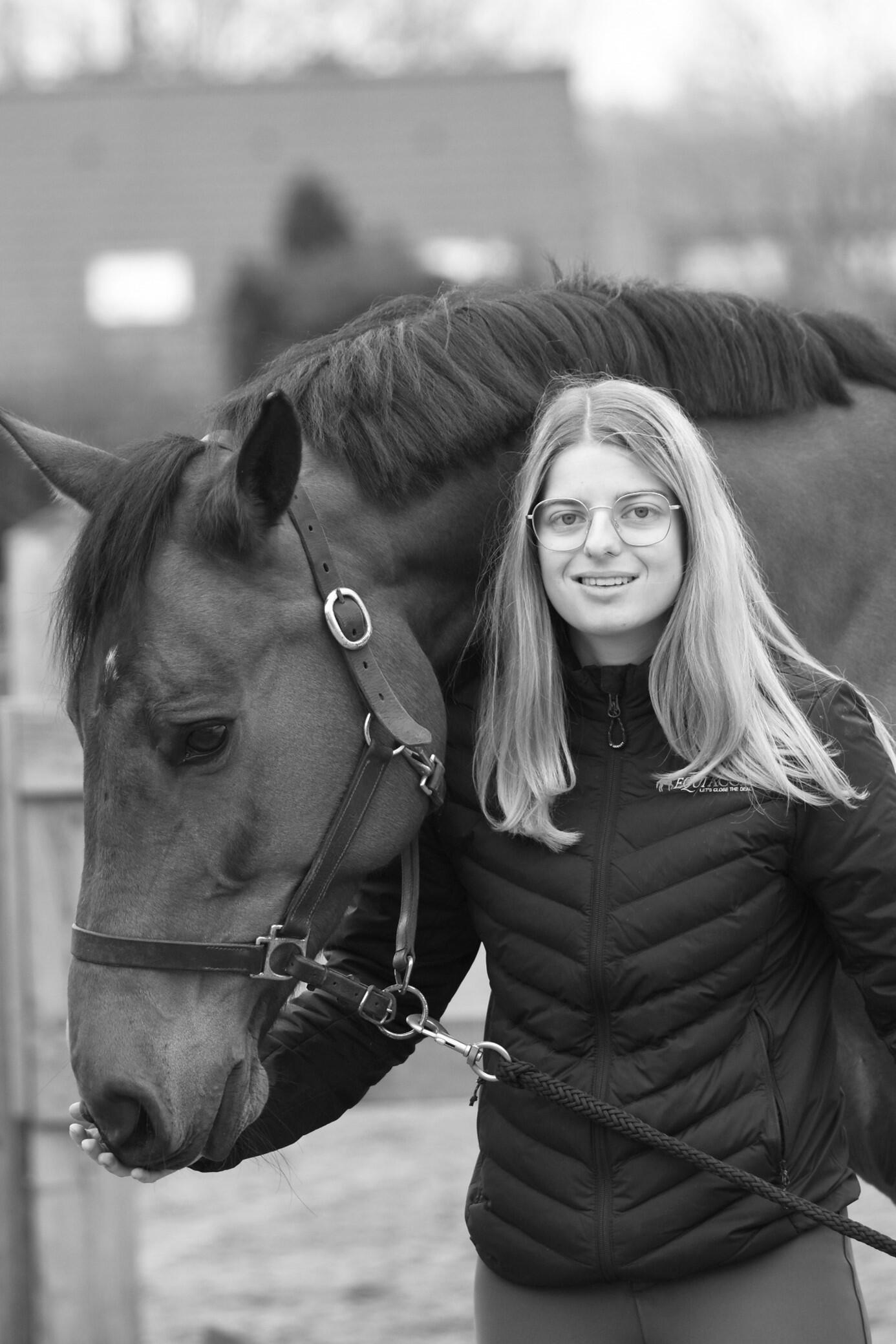 Laure timmert als student-onderneemster aan haar eerste, succesvolle bedrijf